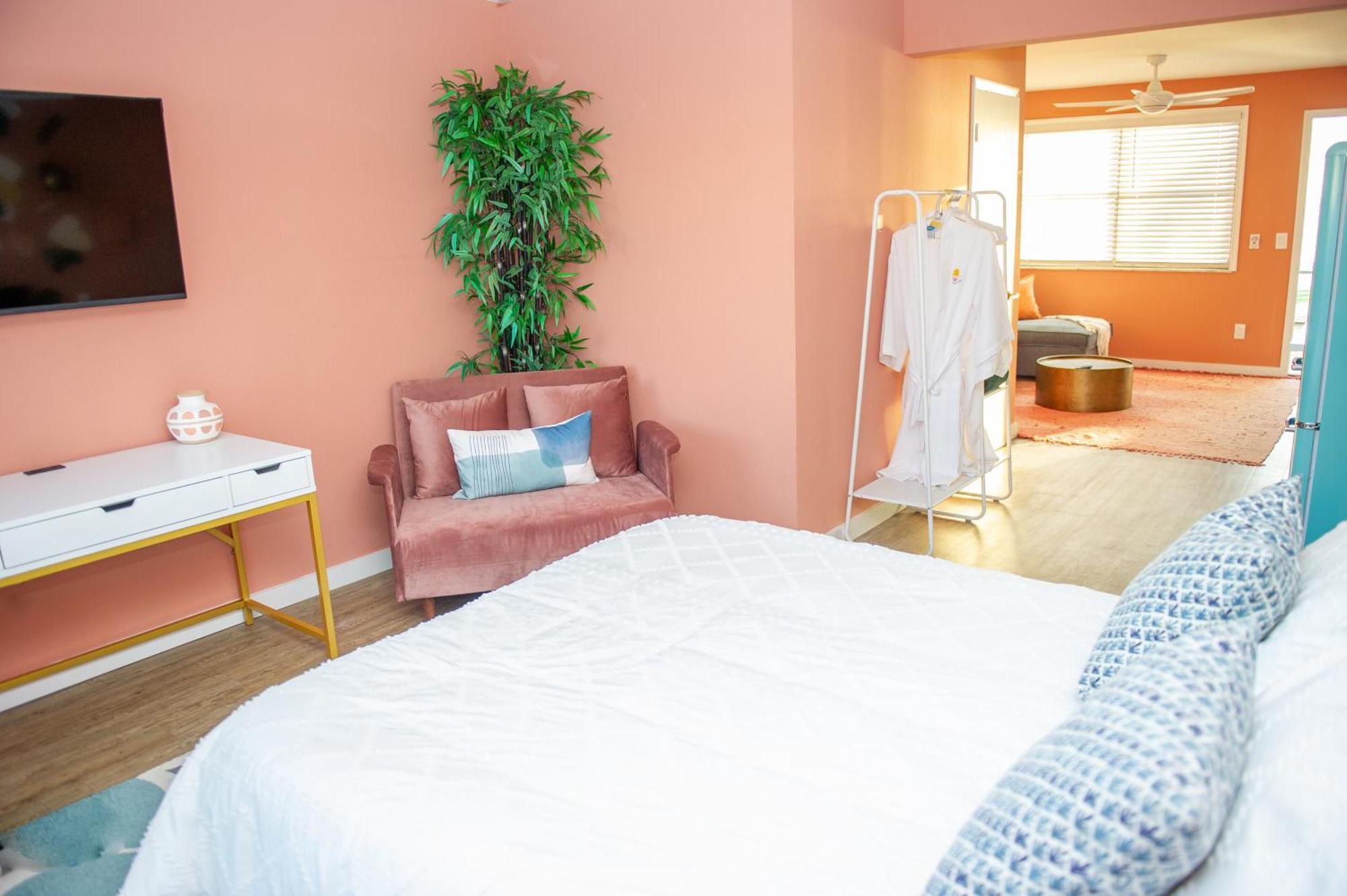 Sun Burst Hotel 3*